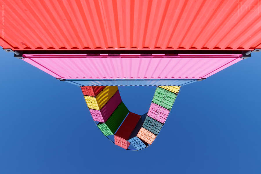 vue inversée de la Catène de Containers au Havre