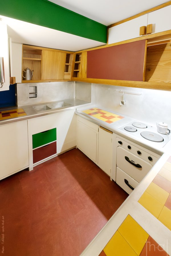 Equipped kitchen of the flat type E2 Le Corbusier