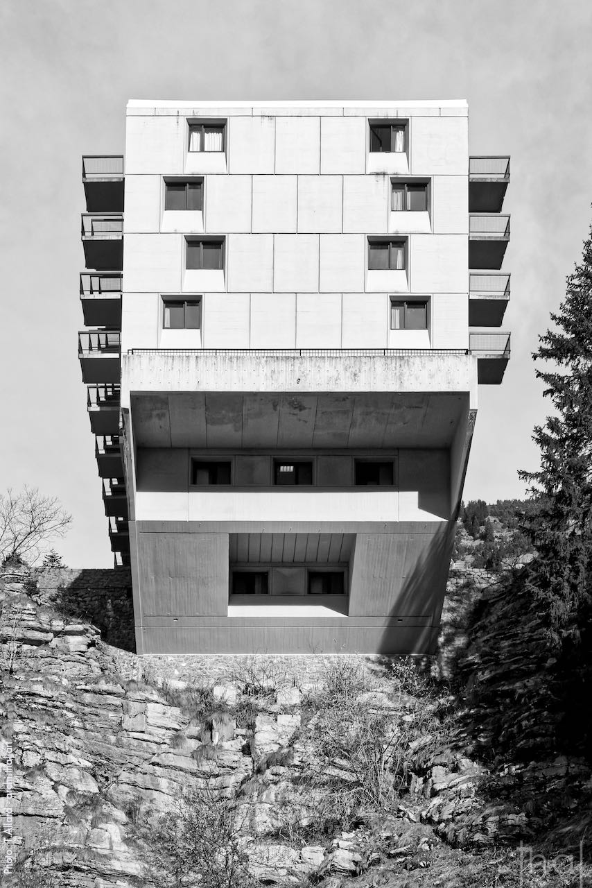 Marcel Breuer's Betelgeuse brutalist building in Flaine