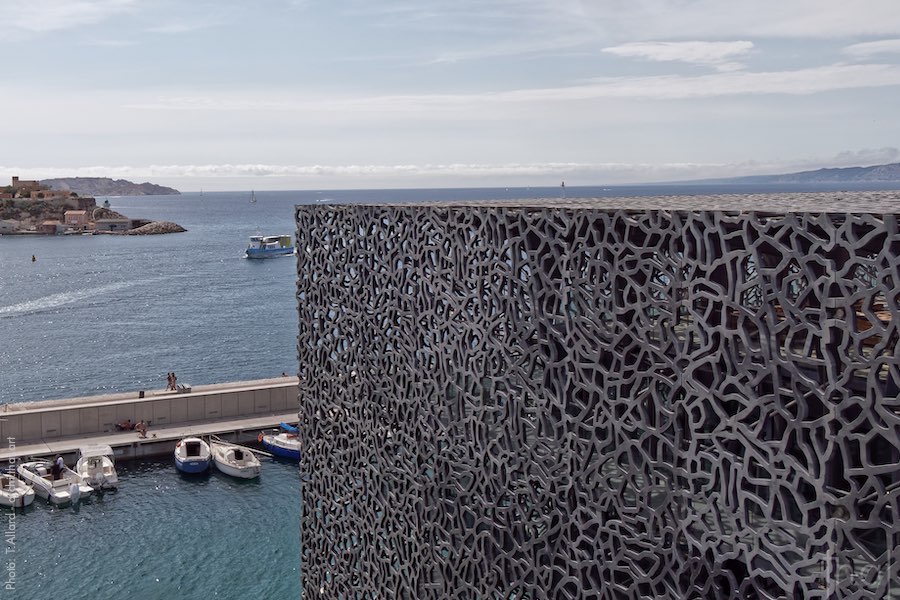 The Mucem in front of the Meditteranean