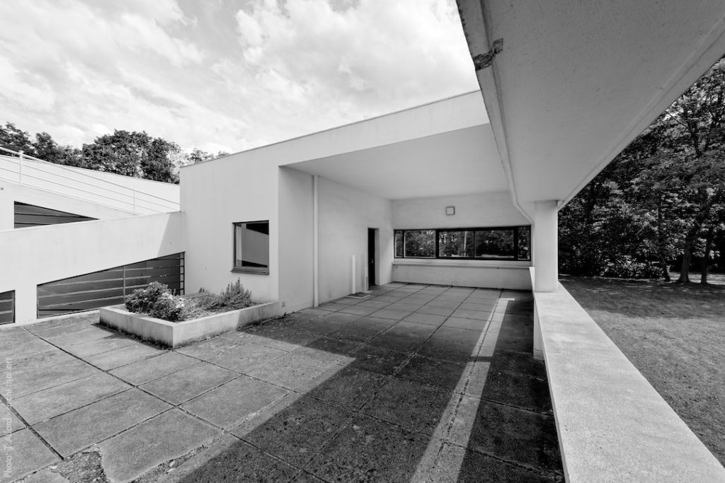 Covered part of the terrace of the Villa Savoye