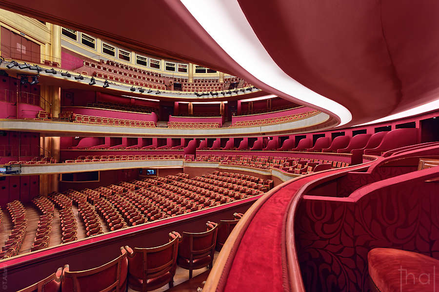 Courbes des balcons du Théâtre des Champs-Elysées