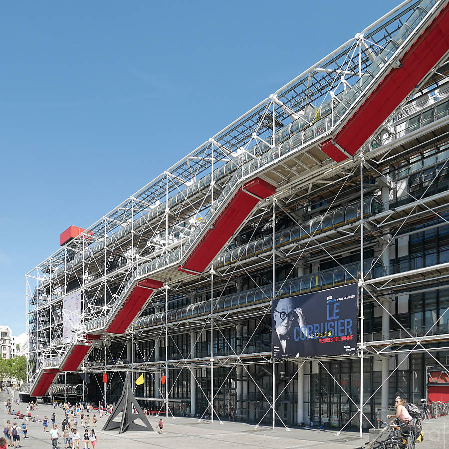 Façade du Centre Pompidou à Paris