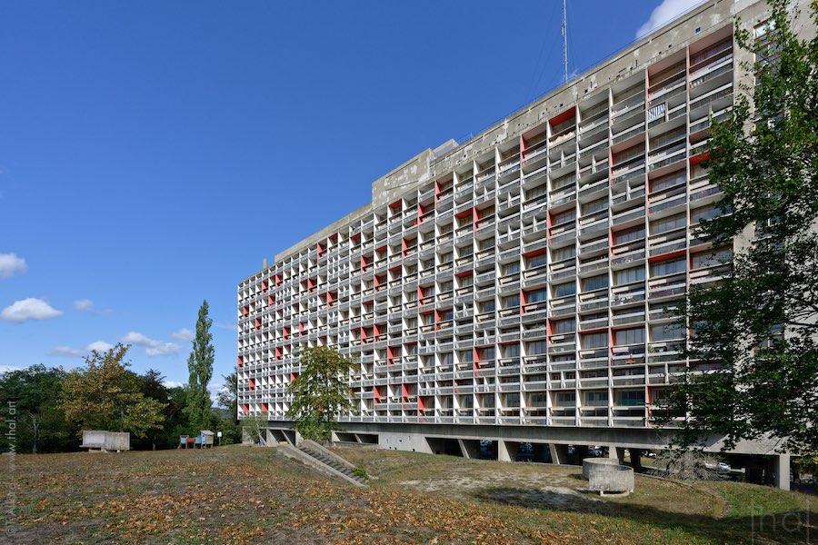 Façade ouest de l'Unité d'habitation de Firminy de Le Corbusier