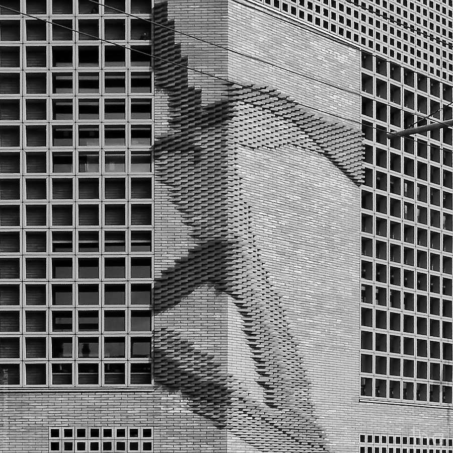 Detail of the brick sculpture on the façade of the Simone Veil school