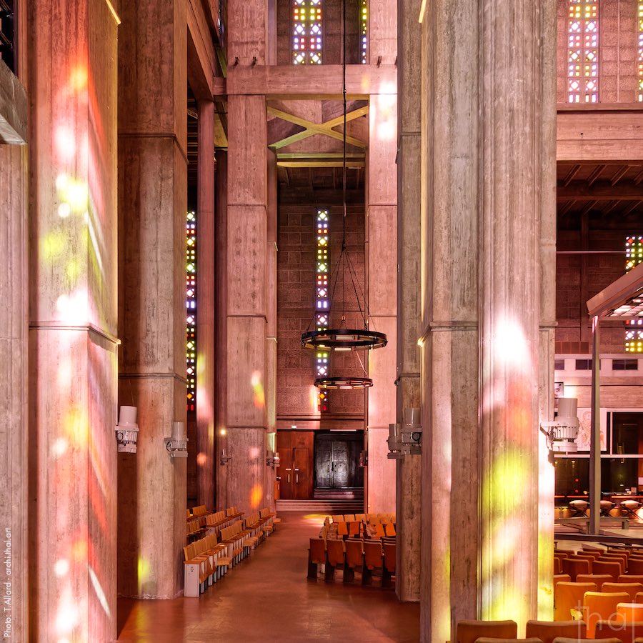Colored lights in the church Saint-Joseph in Le Havre