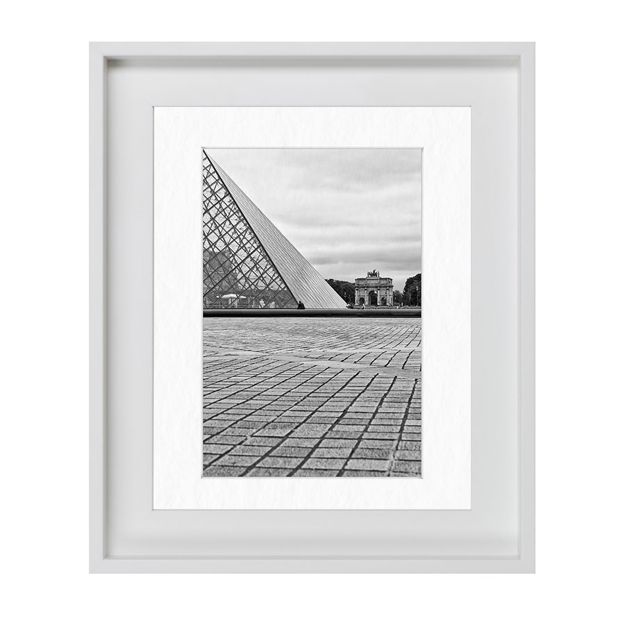 Black and white Art print of street photo, parvis de la Pyramide du Louvre