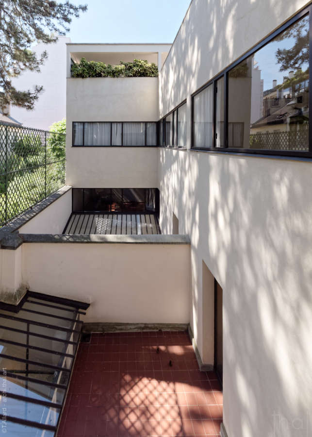 Private terrace of the La Roche house