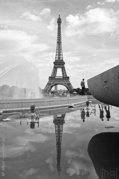 Tour Eiffel en noir et blanc depuis l'esplanade du Trocadéro